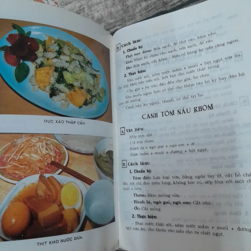 Tác giả Ng Dzoan Cẩm Vân- Những Món ăn đãi Tiệc & Gia đình 754988