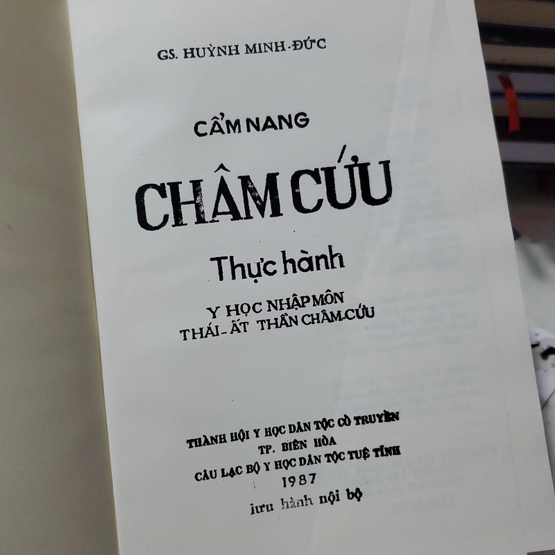 Cẩm Nang Châm Cứu Thực Hành: Y Học Nhập Môn – Thái Ất Thần Châm Cứu

 330707