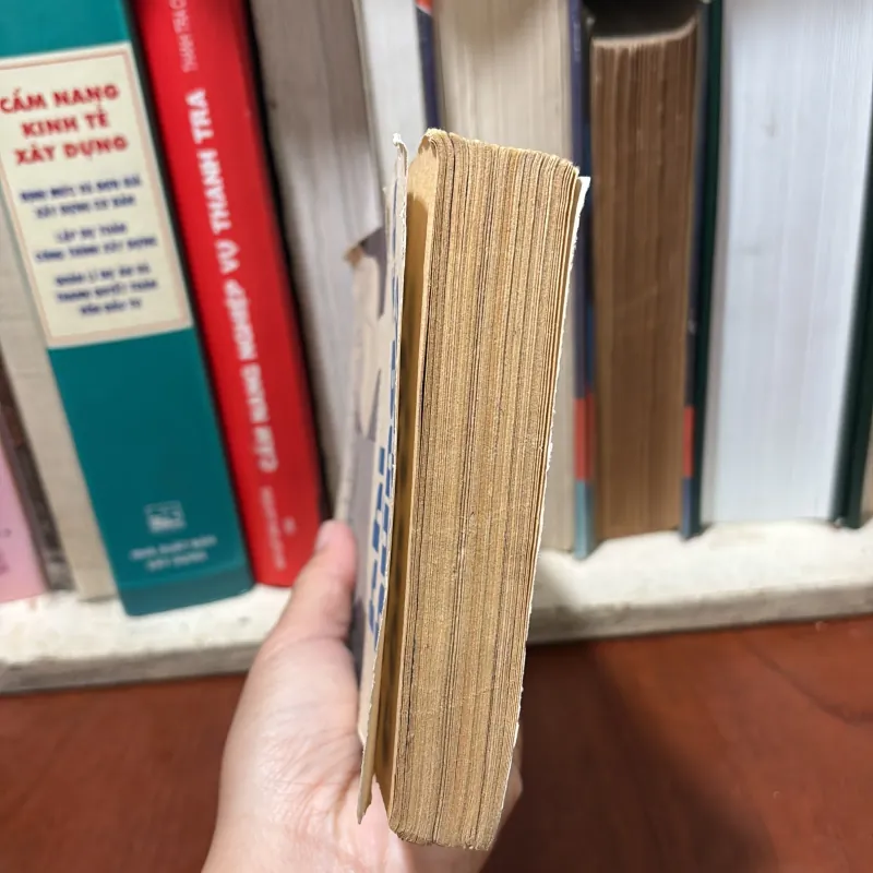 II Tiểu Thuyết: Khi Chúng Ta Còn Trẻ - Trần Hoàng Bách - 1986 750981