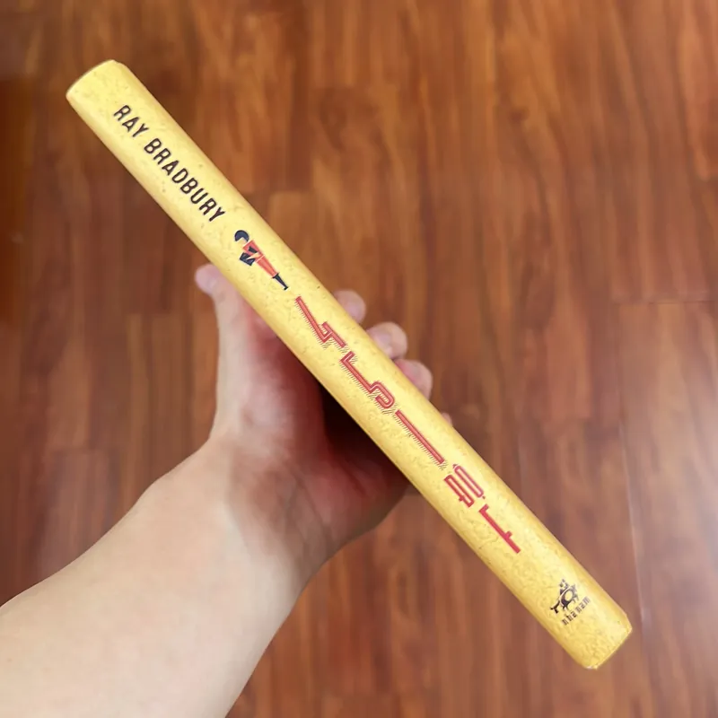 Sách > 451 độ F (Bìa cứng) (Nhã Nam) 690479