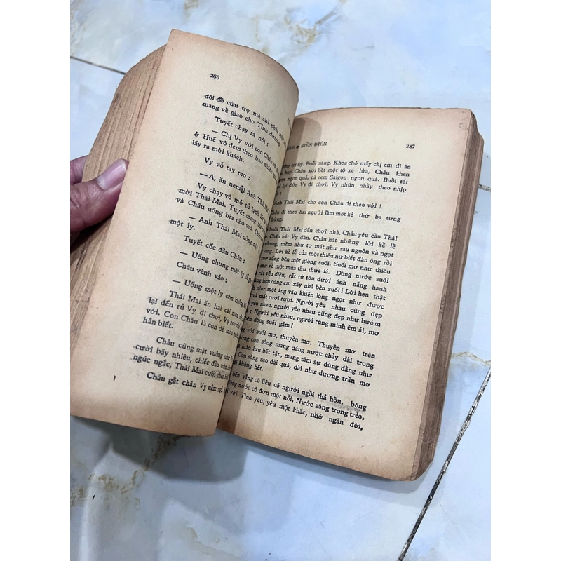Biển Điên - Tuý Hồng (có thủ bút tác giả) 531553