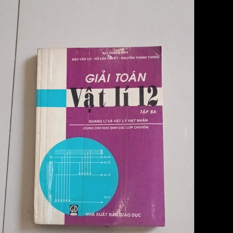 Giải toán vật lý 12 - Tập 3, Quang lý và vật lý hạt nhân 447538