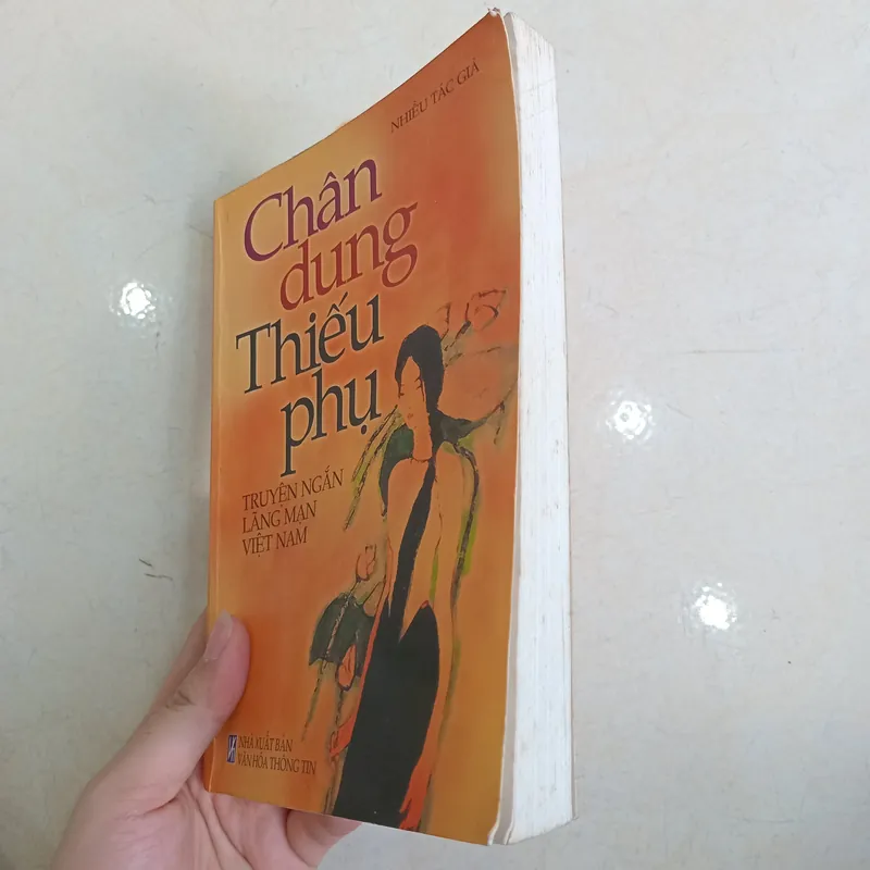 Chân dung thiếu phụ 📚 597498