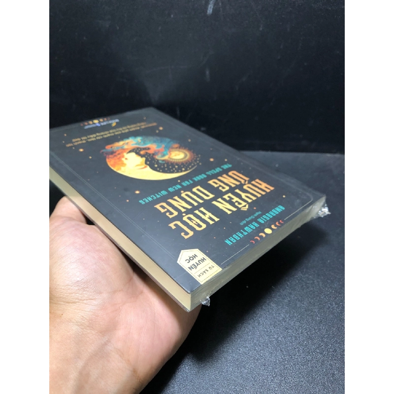 Huyền học ứng dụng Ambrosia Hawthoan new 100% HCM.ASB0201 tâm linh 913036