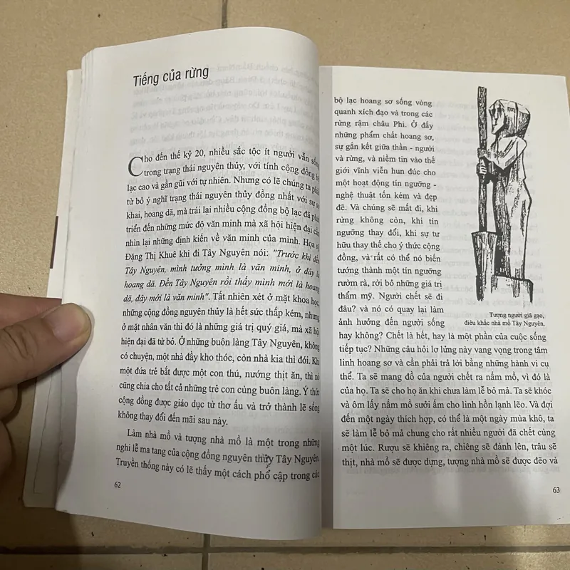 Nghệ thuật ngày thường - Phan Cẩm Thượng (c43) 718366