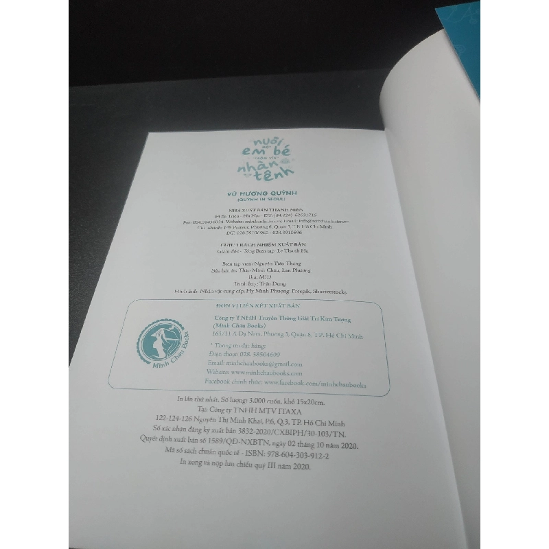 Nuôi một em bé "Trộm vía" nhàn tênh 2020 - Quỳnh In Seoul new 90% HCM2207 911817