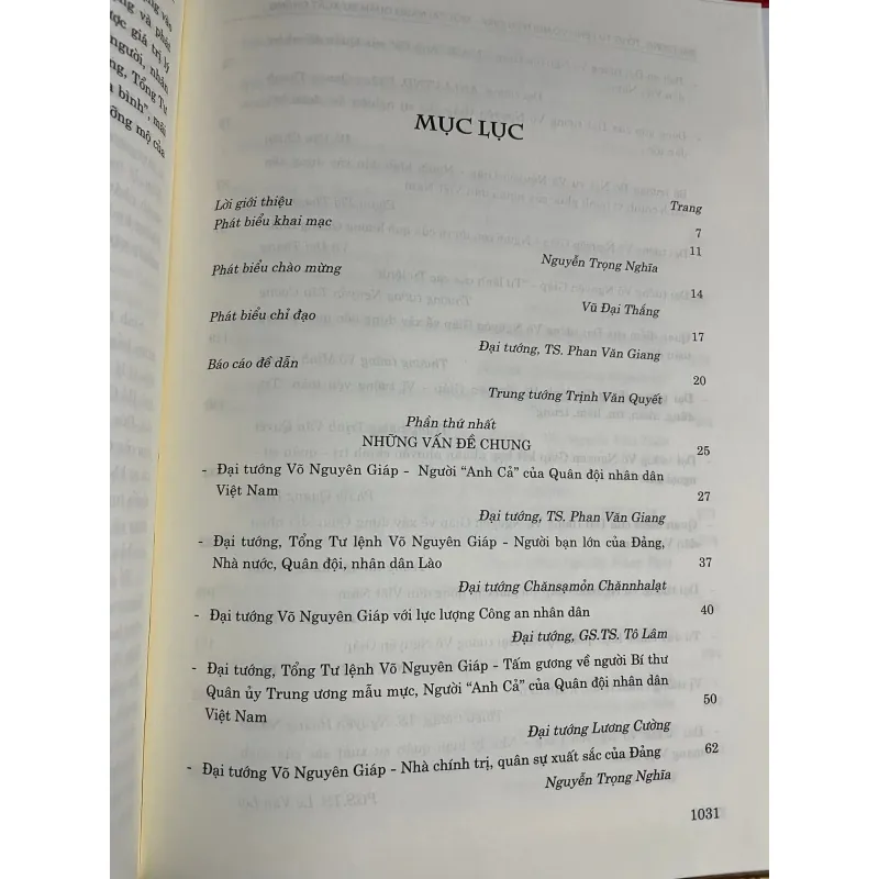 Đại tướng tổng tư lệnh Võ Nguyên Giáp - Bìa cứng mới đẹp 763749