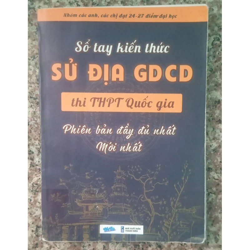 Combo 2 cuốn : Sổ tay tra cứu 5 môn Toán Lý Hoá Sinh Anh , Sổ tay Sử Địa Giáo dục  232542