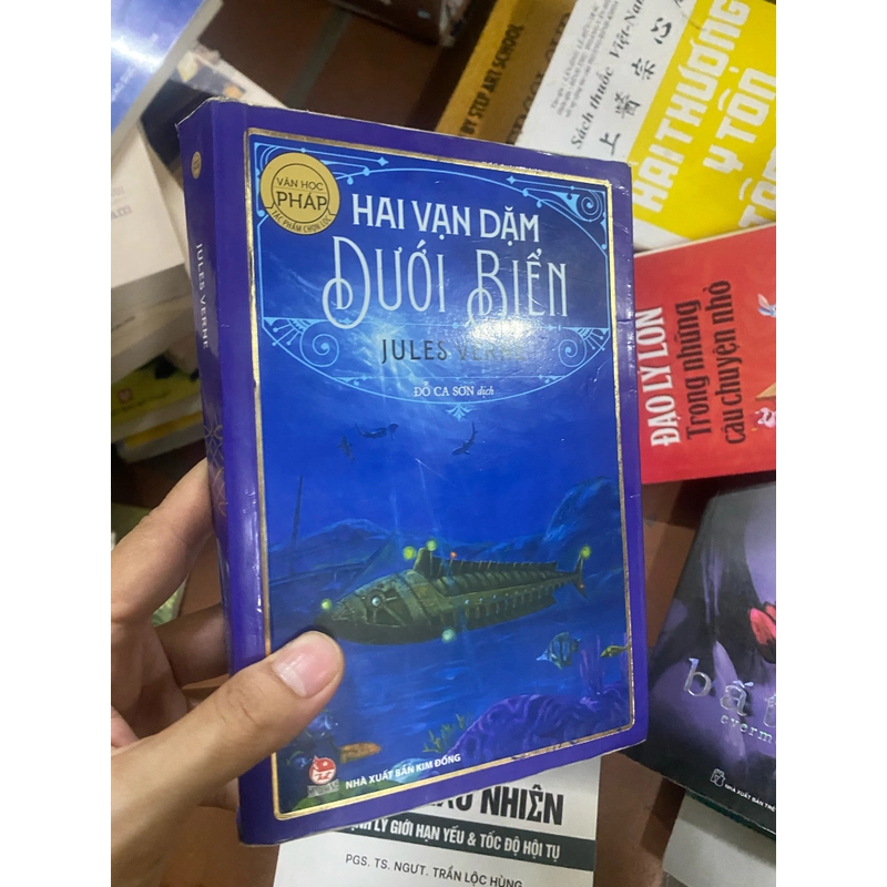 Sách hai vạn dặm dưới biển 312706