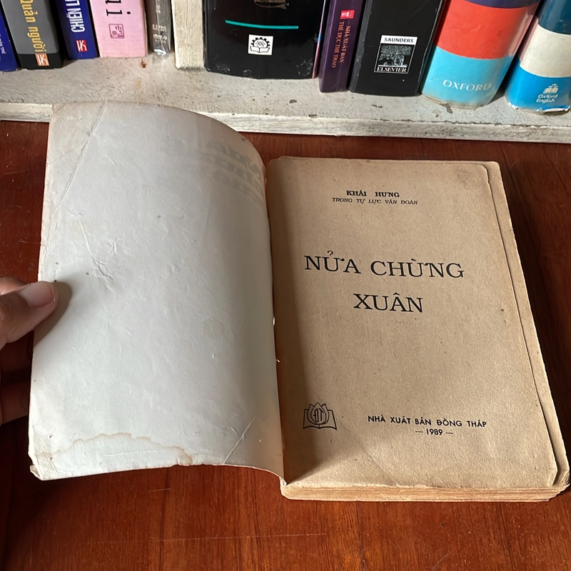 II Văn Học Việt Nam: Nửa Chừng Xuân - Khái Hưng - 1989 543962