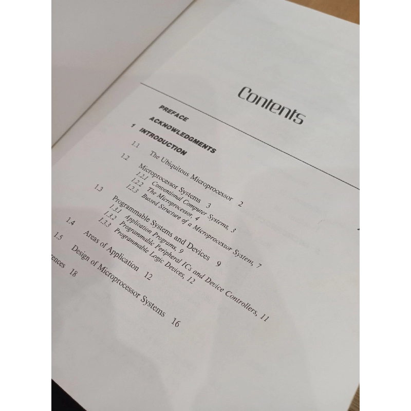 Microprocessors and programmed logic - Kenneth L. Short 568346