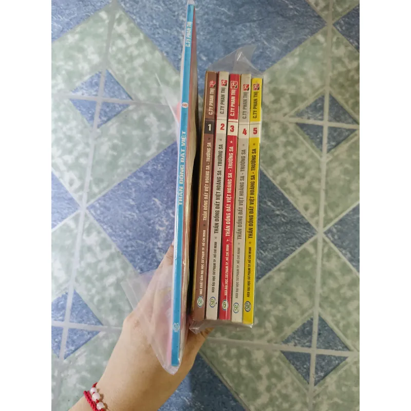 Bộ thần đồng đất Việt 228 tập + 5 cuốn thần đồng đất Việt Hoàng Sa Trường Sa 733379