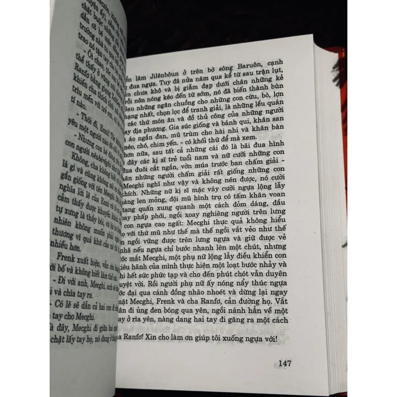 Tiếng chim hót trong bụi mận gai 997909