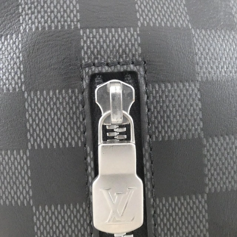 Túi đeo chéo Louis Vuitton Damier Infini Discovery Messenger PPM N40122 610920