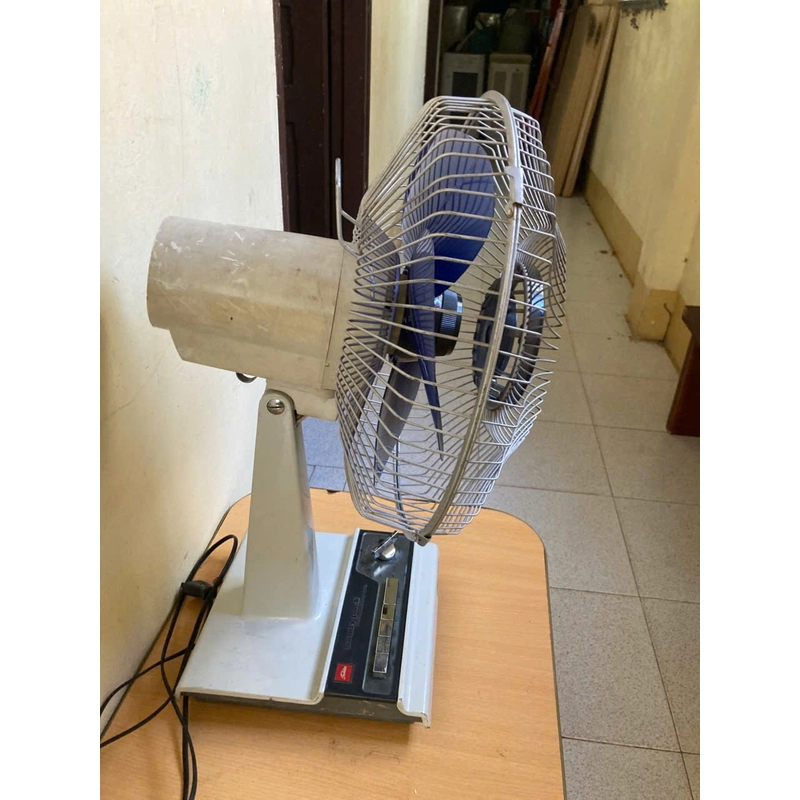 Quạt bàn Toshiba thân gang sắt ,điện 100v 446925