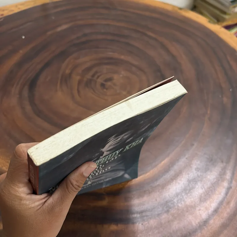 II Văn Học: Tuyển Tập Văn, Thơ, Nhạc Tuổi Thơ - Nguyễn Thuỵ Kha - 2004 990799