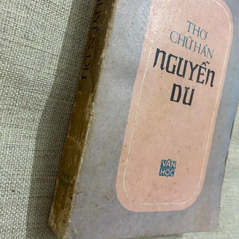 Thơ chữ Hán Nguyễn Du 1040876