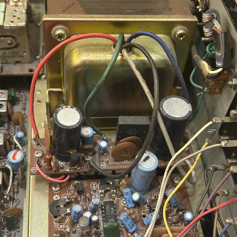 Soundesige 4372 756048