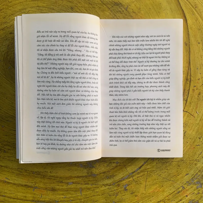 TRỊ NGƯỜI ÍCH KỶ - TS. LES CARTER 1030002