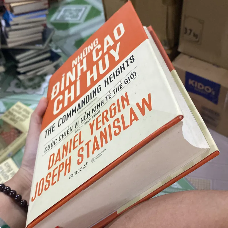 Những đỉnh cao chỉ huy: Cuộc chiến vì nền kinh tế thế giới  995654