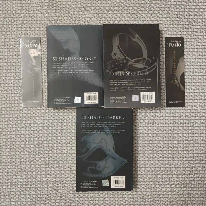 Trọn bộ 50 sắc thái - E. L. James 995336