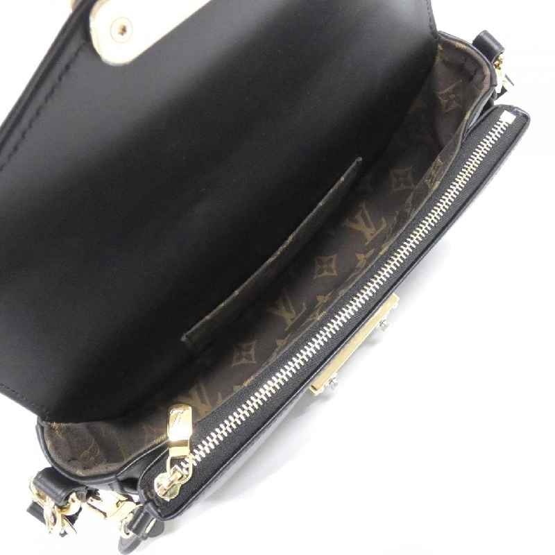 Túi xách vai Louis Vuitton Swing M20393 608711