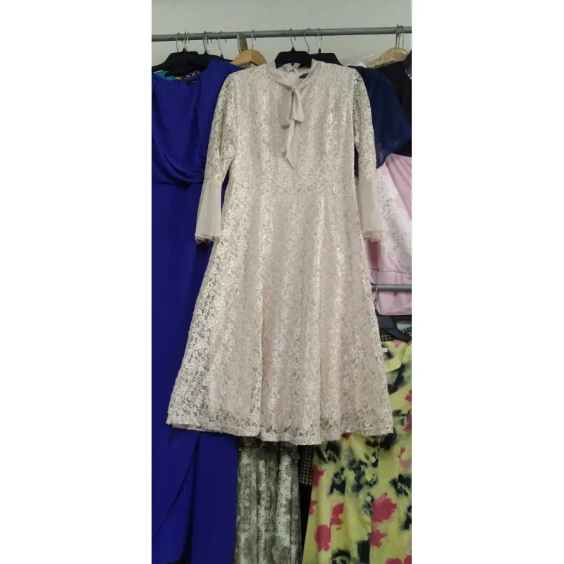 Đầm xoè kim sa size 12 giá 175k 698837