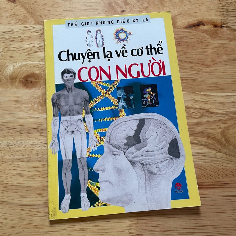 II 4 Cuốn Thế Giới Những Điều Kỳ Lạ - 2002 493120
