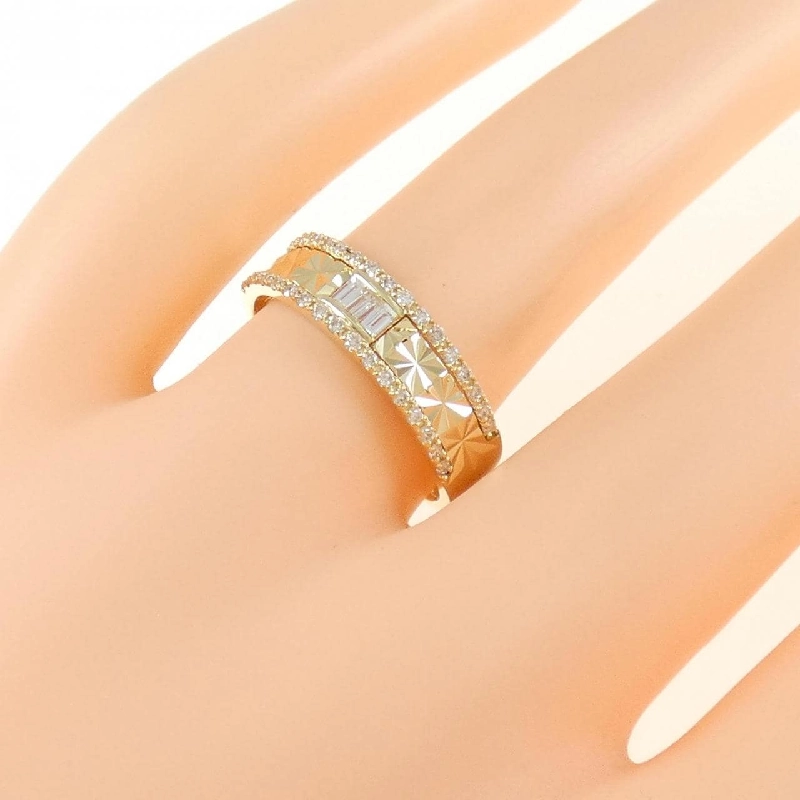 【Sản phẩm mới】Nhẫn kim cương K18YG 0.25CT 673302