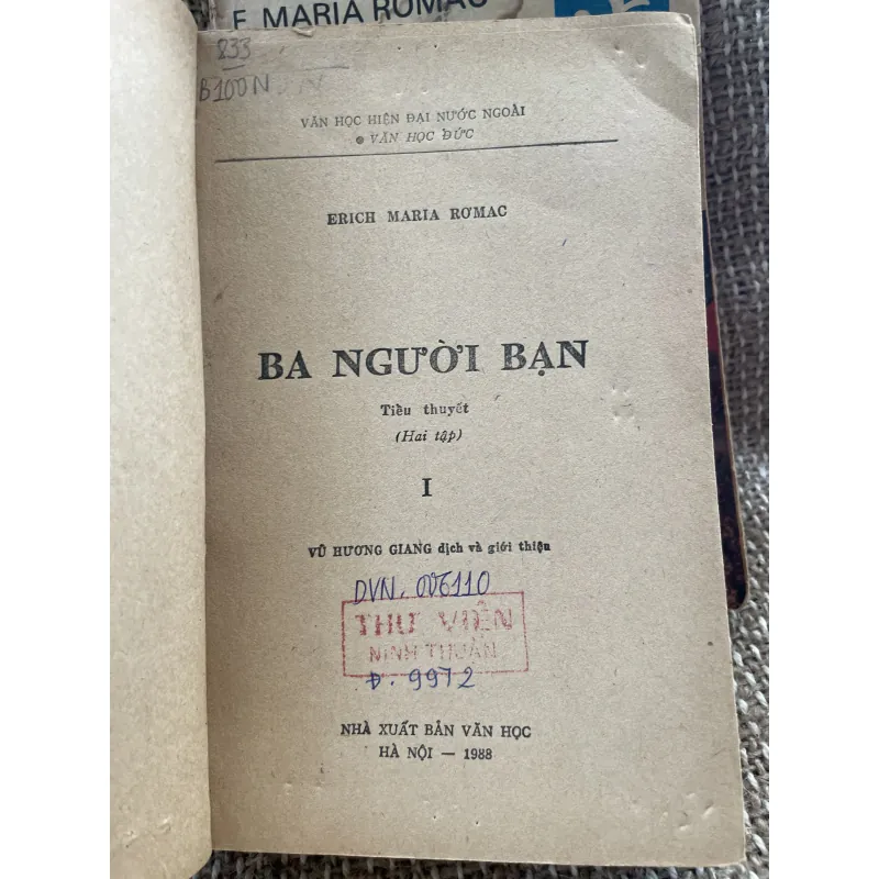 Ba người bạn- Erich Maria Remarque-  2 tập  1025149