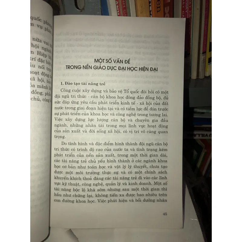 Xây dựng và phát triển tiềm lực khoa học và công nghệ quân sự trong thời kỳ mới 709563