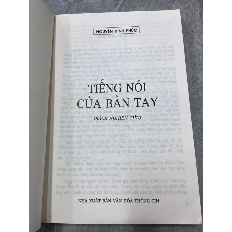 TIẾNG NÓI CỦA BÀN TAY 389161