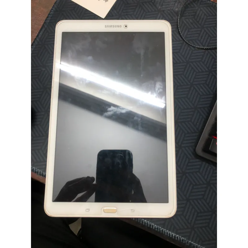 Máy tính bảng Samsung Galaxy Tab E 9.6 inch 16GB màu trắng 784390