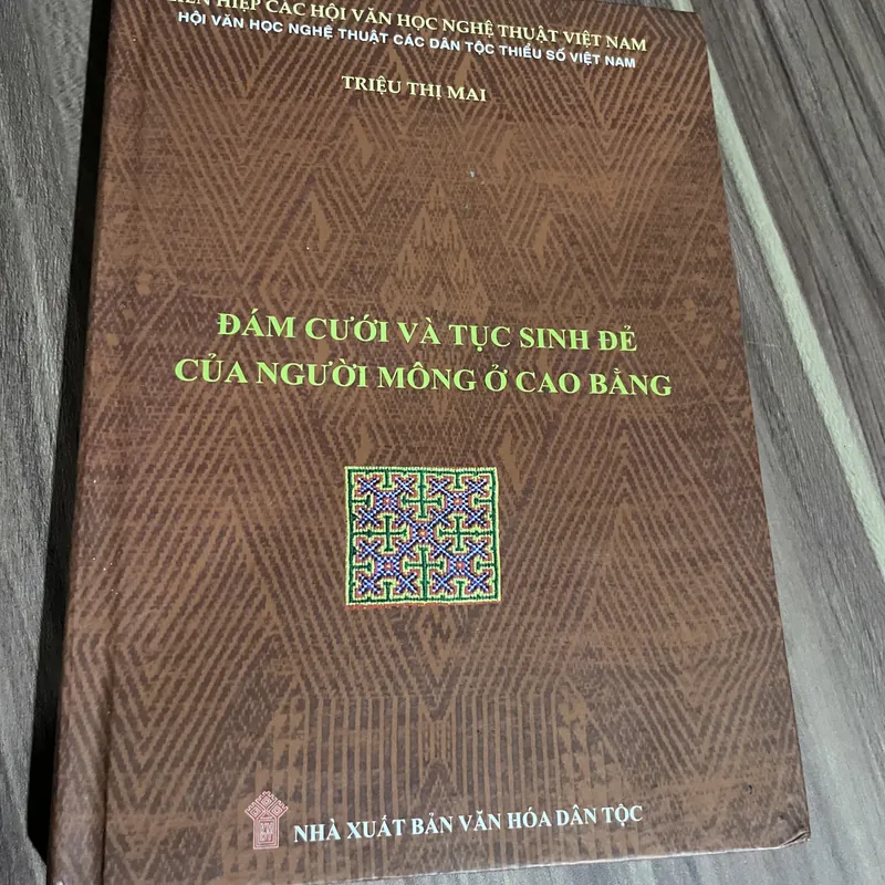 ĐAM CƯỚI VÀ TỤC SINH ĐẺ CỦA NGƯỜI MÔNG Ở CAO BẰNG 707926