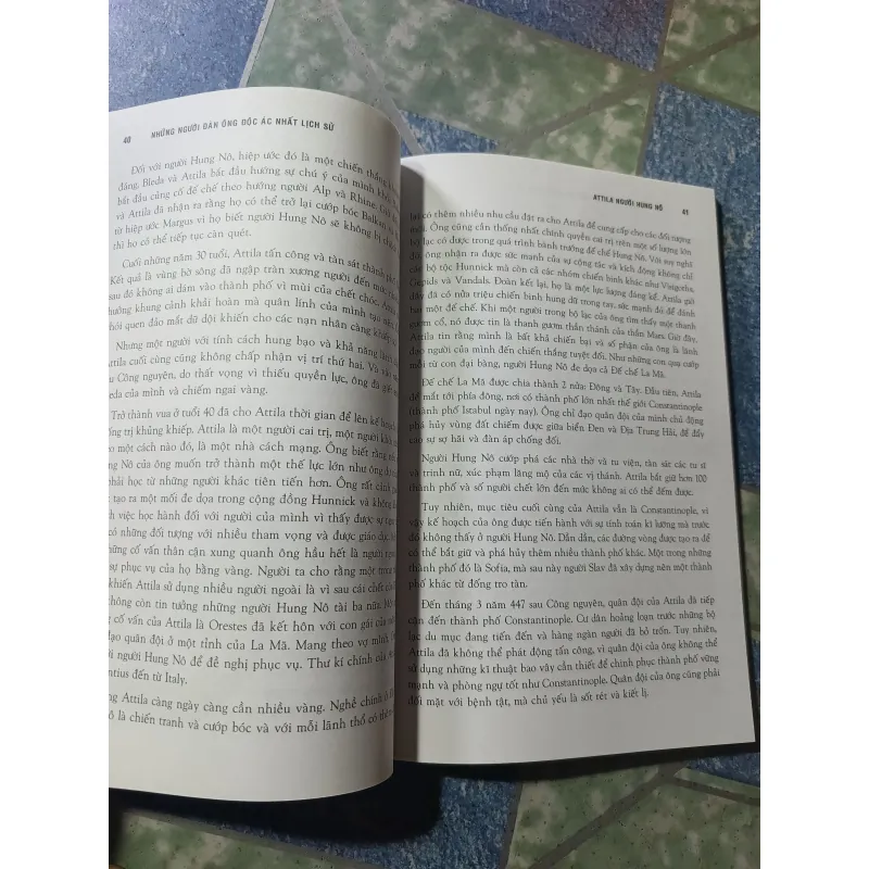 Những người đàn ông độc ác + Những tên tội phạm khét tiếng + Những kẻ độc tài tàn bạo 1032531