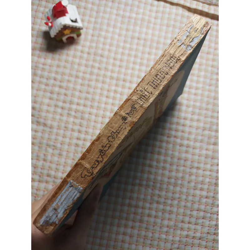 TRUYỀN THUYẾT CHIẾC THƯỚC NGỌC • Sách Bao Cấp 753162