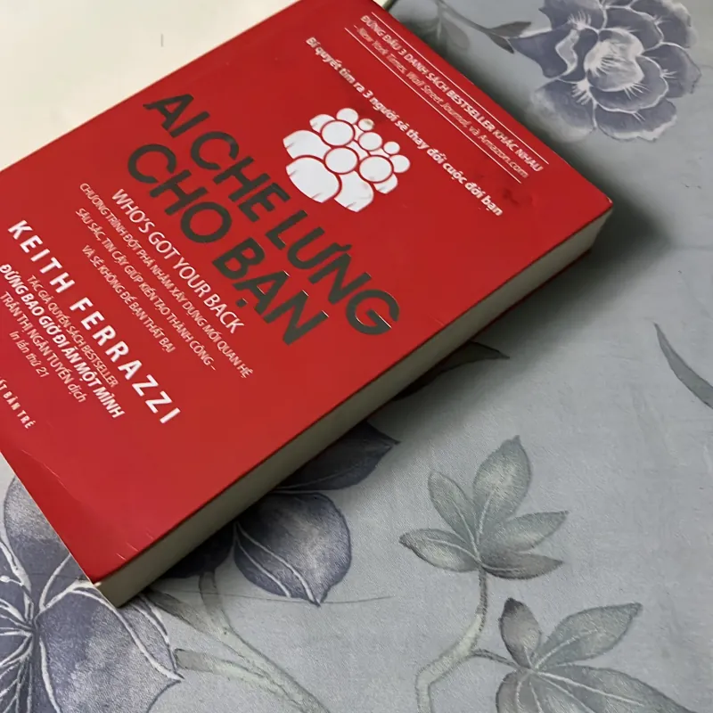 Sách Ai che lưng cho bạn 928160