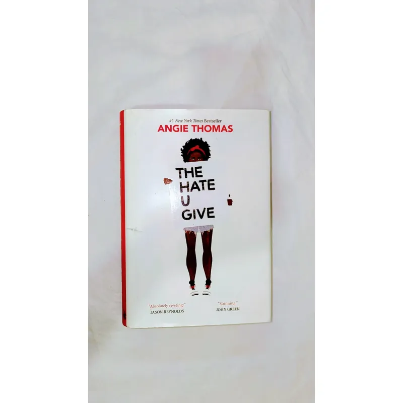 The Hate U Give của tác giả Angie Thomas (bìa cứng) 747988
