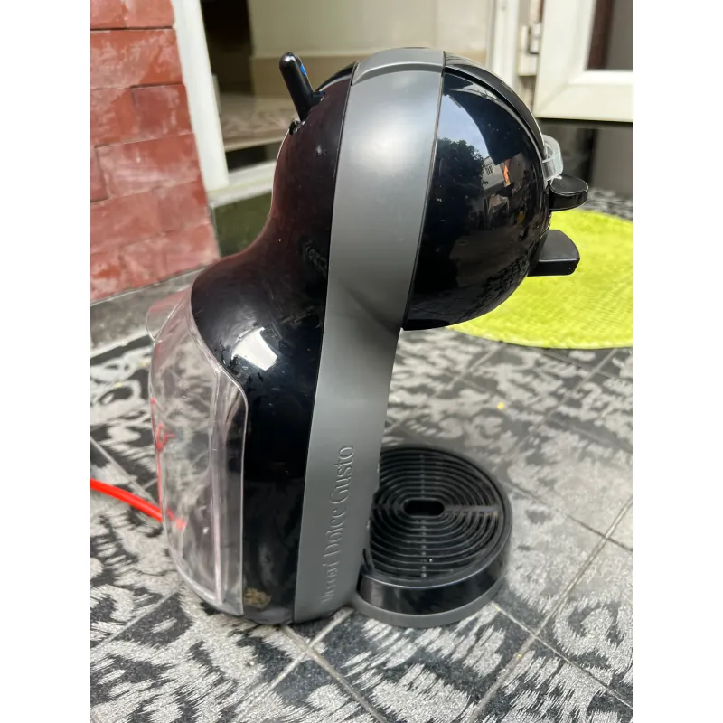 Thanh lý máy pha cafe nescafe dolce gusto 926022