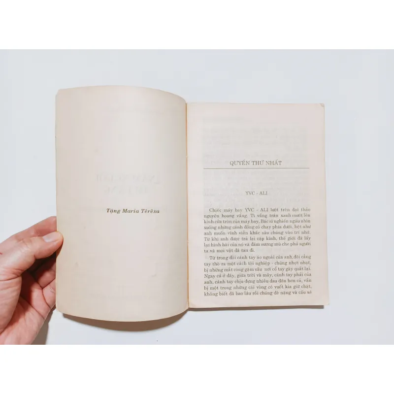 Năm Người Im Lặng - Miguel Otero Silva 783864