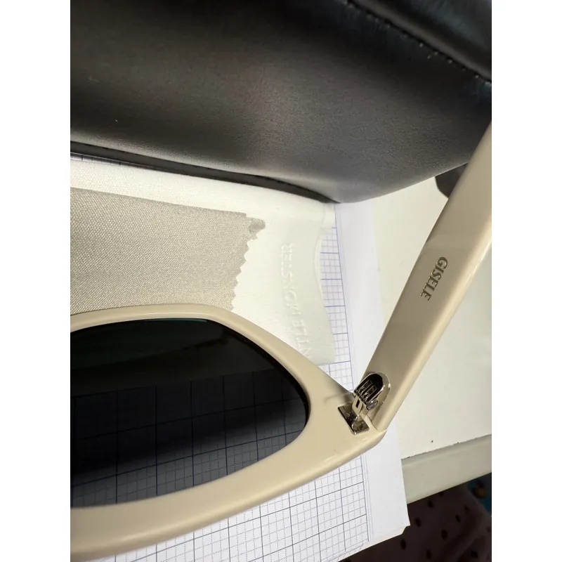 Kính Gentle Monster authentic, form mắt mèo 698514