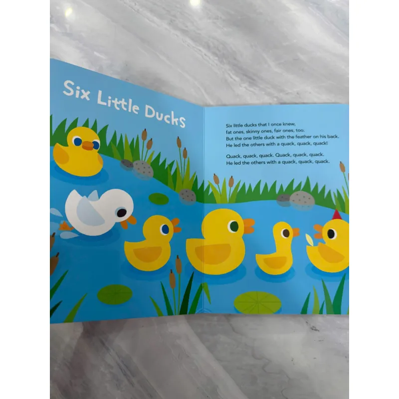 Sách nhạc tiếng anh super simple songs - Baby Bumble Bee gồm 10 bài hát tiếng anh 969835