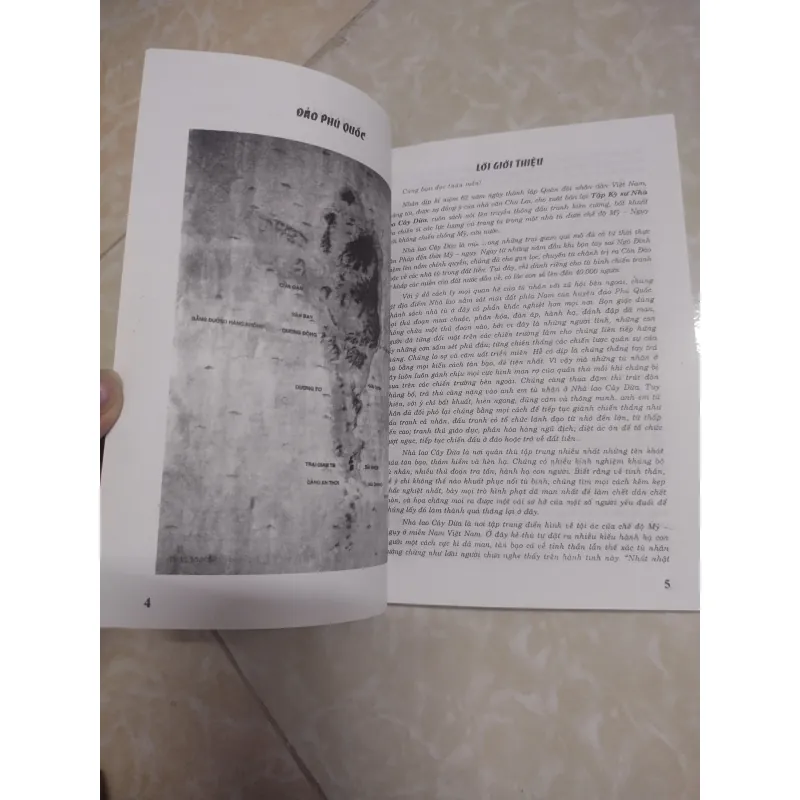 Sách: Nhà Lao cây dừa - TG: Chu Lai 728152