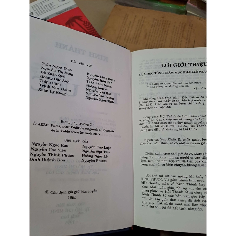 Kinh thánh Tân ước - 1995 mới 90% bìa cứng bọc da - TÂM LINH - TÔN GIÁO - THIỀN - HCM0111 920746