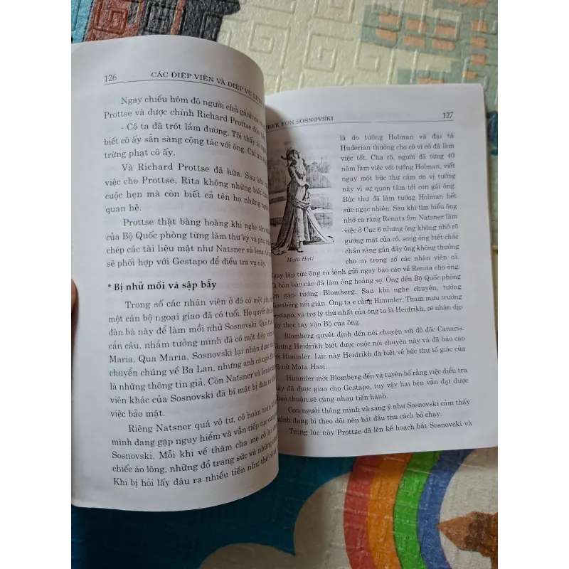 Các điệp viên và điệp vụ lừng danh thế giới: Người đẹp và ái tình 792140