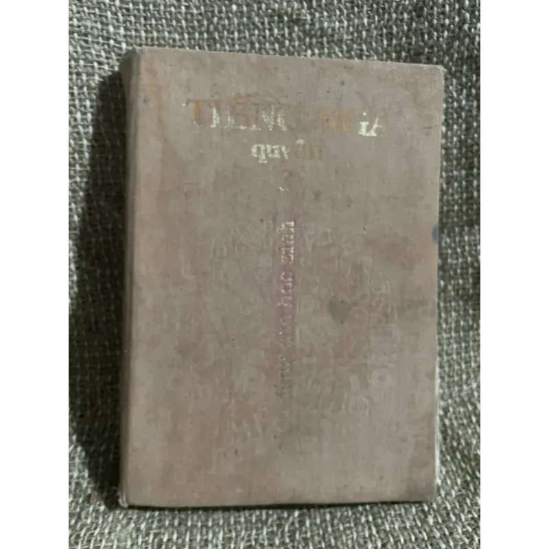 Tiếng Nga quyển 3 - minh họa màu ; 300 trang  1024147