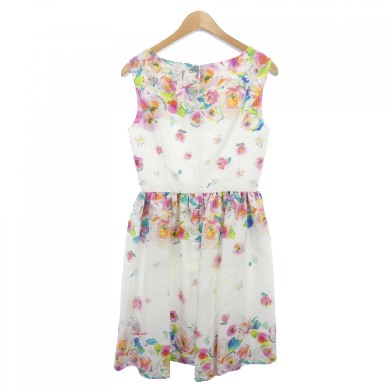 【Mã giảm giá】Chesty ワンピース 655296