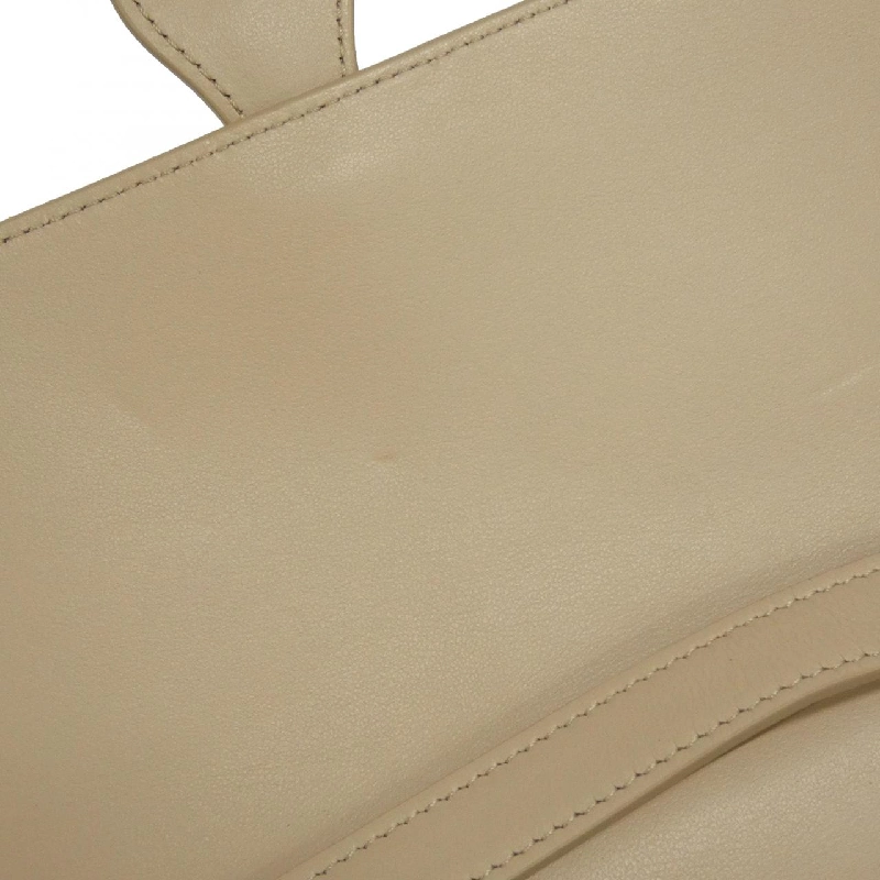 Túi xách vai Celine Medium Taboo 196583DK1 611439