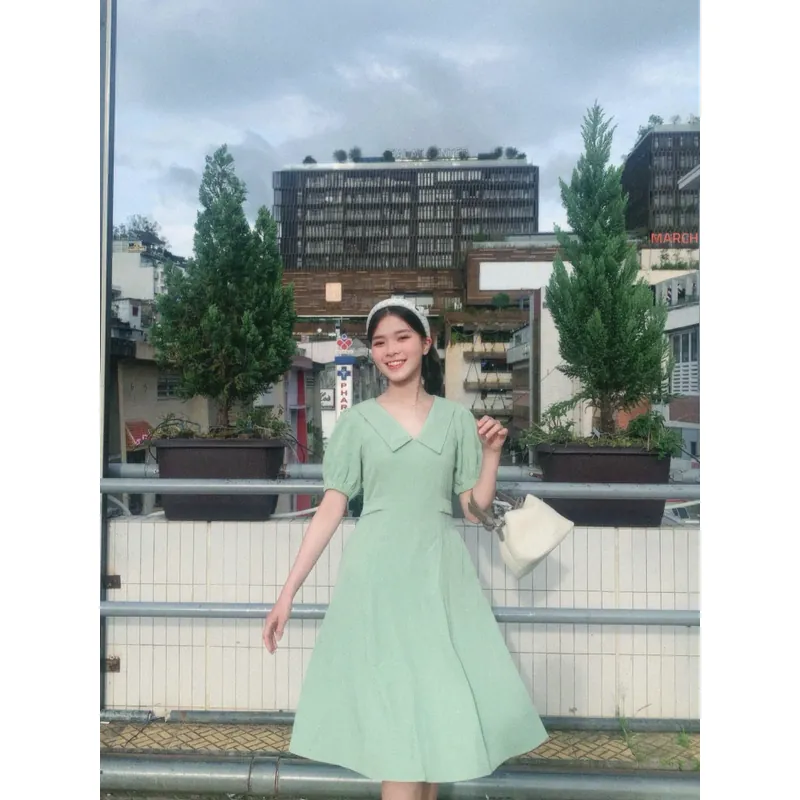 Váy xanh thanh lịch 731262