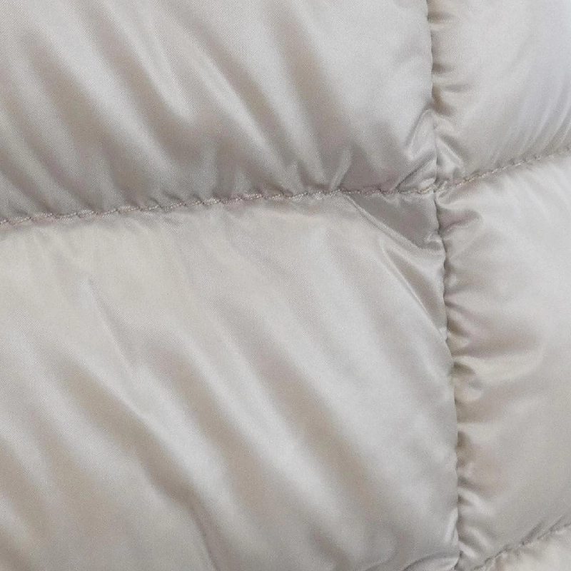 Áo khoác lông vũ MONCLER 644308